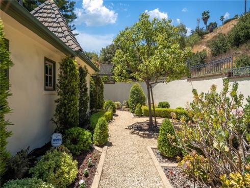 10082 Sunrise Ln , North Tustin, CA
