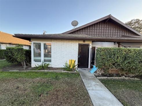 1800 E. Heim 48