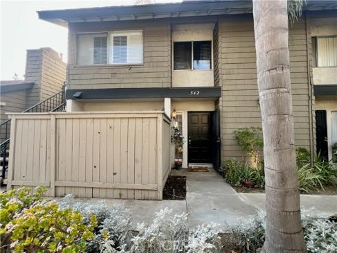 542 W. Dunton 29