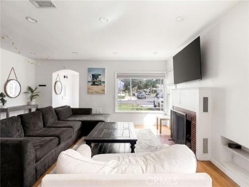860 N Grand Street, Orange, CA
