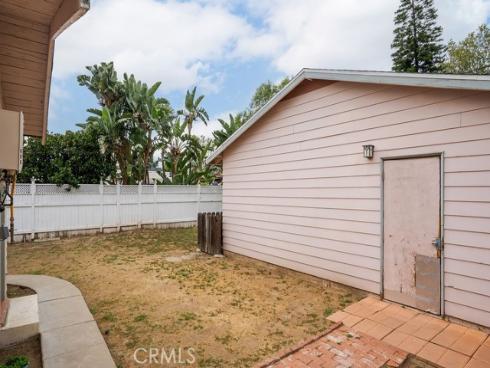 637 E Van Bibber , Orange, CA