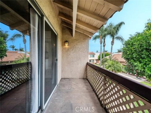 700 W La Veta , Orange, CA