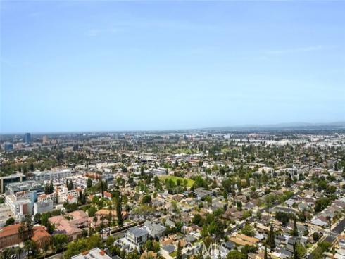 700 W La Veta  , Orange, CA
