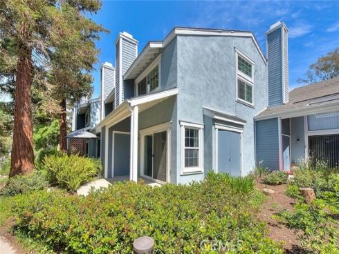 700 E. Lake DriveE 7