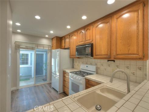 700 E Lake 7 Drive, Orange, CA