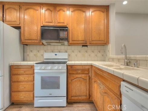700 E Lake 7 Drive, Orange, CA