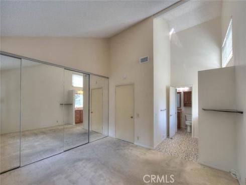 700 E Lake 7 Drive, Orange, CA