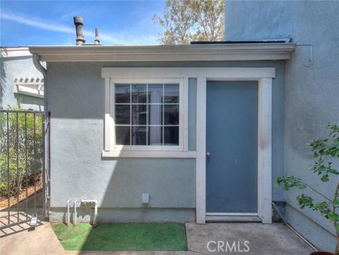 700 E Lake 7 Drive, Orange, CA