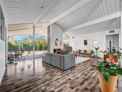 610 E Briardale , Orange, CA