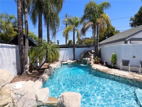 633 N Orange   Street, Orange, CA