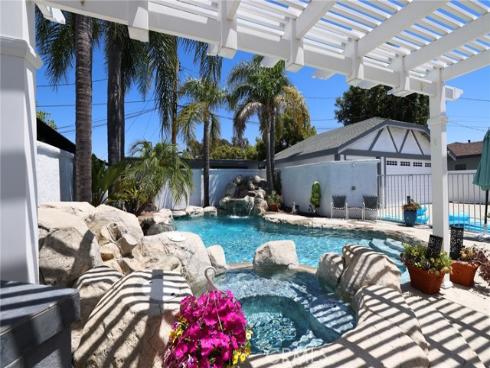633 N Orange   Street, Orange, CA