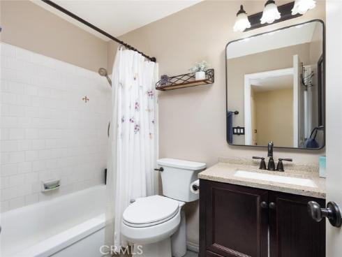 840 E Glendora Avenue, Orange, CA