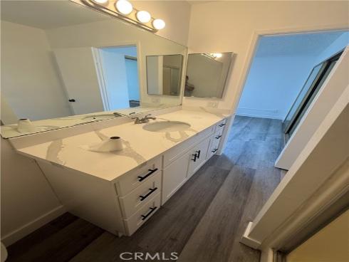700 West La Veta E4 Avenue, Orange, CA