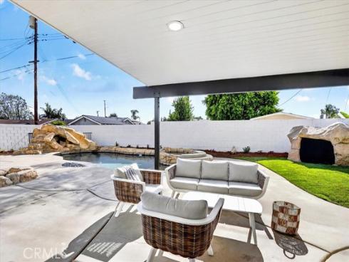 592 N Milford , Orange, CA