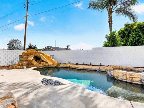 592 N Milford , Orange, CA