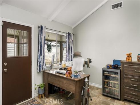 915 E La Veta Avenue , Orange, CA