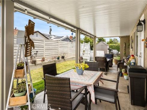 915 E La Veta Avenue , Orange, CA
