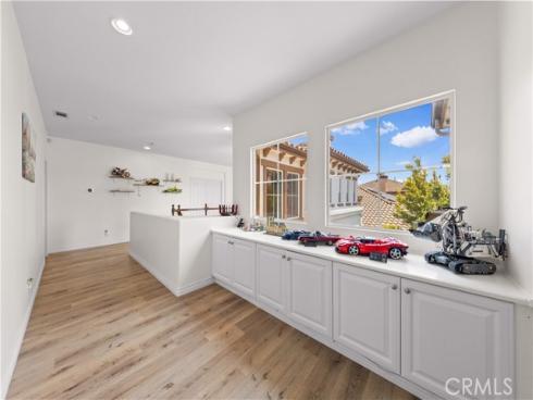 2563 N Falconer , Orange, CA