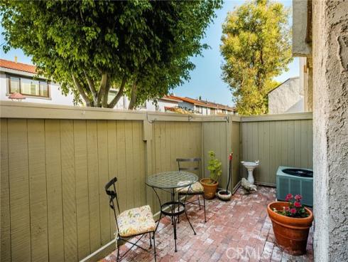 2000 W Palmyra 10 , Orange, CA