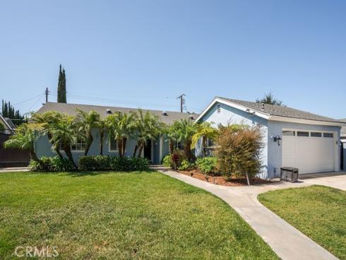 2914 E. Lomita