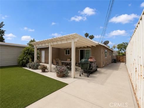 811 E Saint James Avenue, Orange, CA