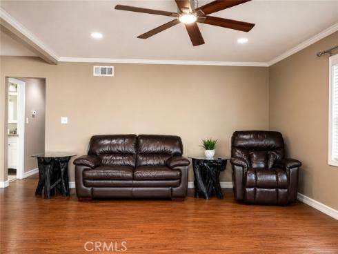 811 E Saint James Avenue, Orange, CA