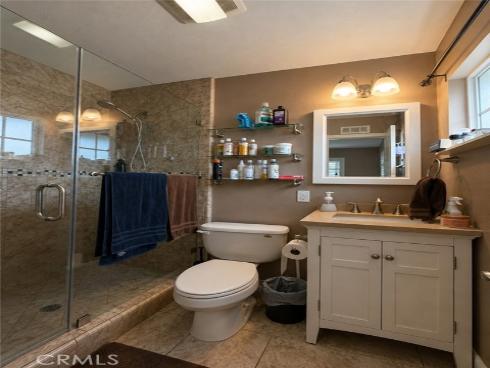 811 E Saint James Avenue, Orange, CA