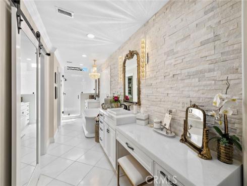 5603 E Crest De Ville  , Orange, CA