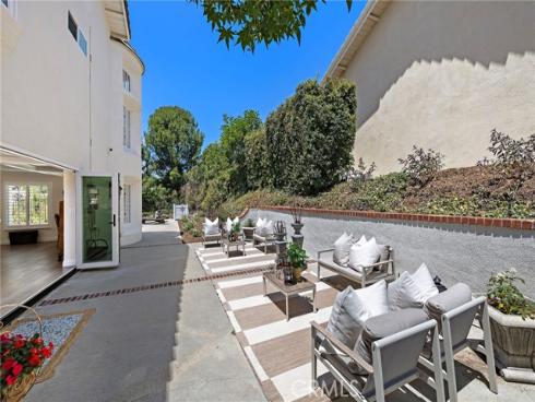 5603 E Crest De Ville  , Orange, CA