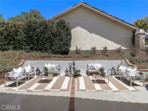 5603 E Crest De Ville  , Orange, CA