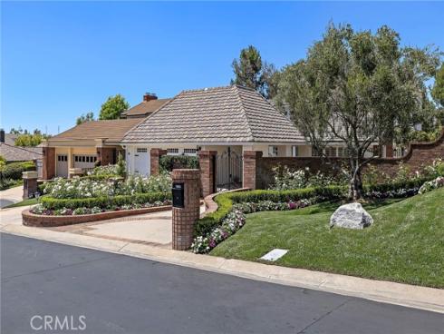 5603 E Crest De Ville  , Orange, CA