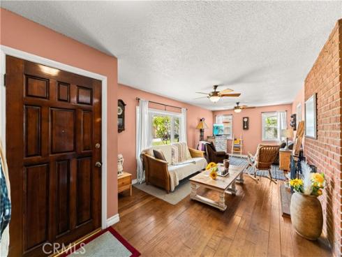 760 N Pine St , Orange, CA