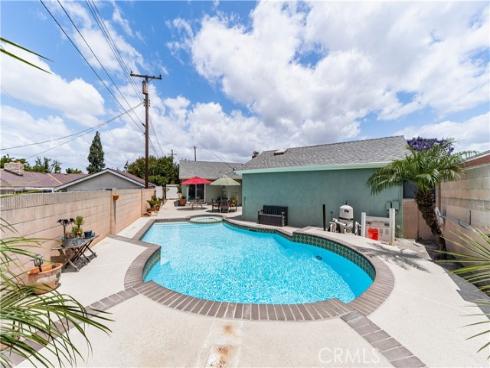 760 N Pine St , Orange, CA
