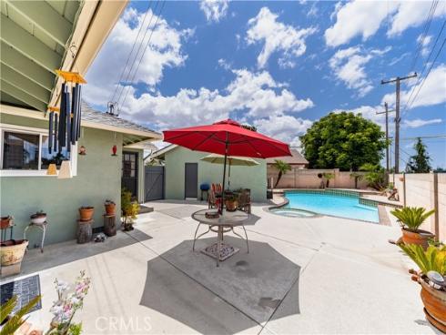 760 N Pine St , Orange, CA