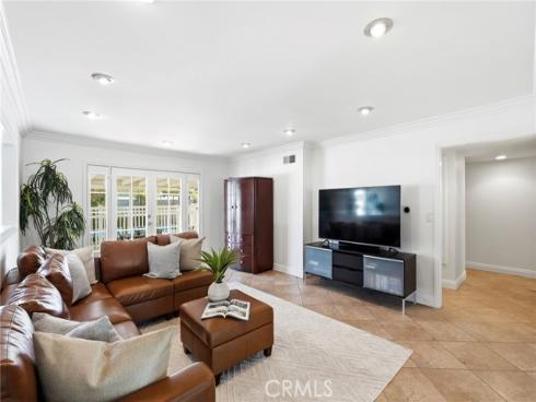 1110 E Meats Avenue, Orange, CA