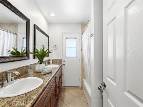 1110 E Meats Avenue, Orange, CA