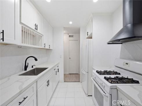 700 W La Veta C7 , Orange, CA