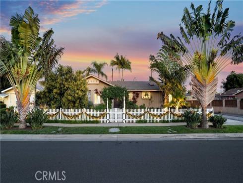 2129 N Pine , Orange, CA