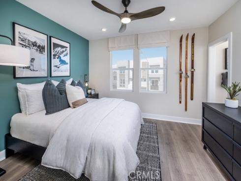 1064 E Overlook   Drive, Orange, CA
