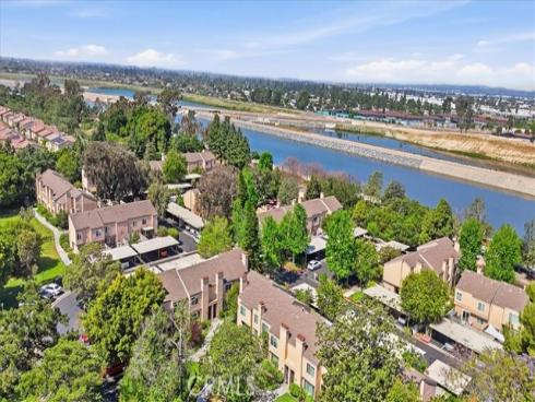 101 W Riverdale 9 , Orange, CA