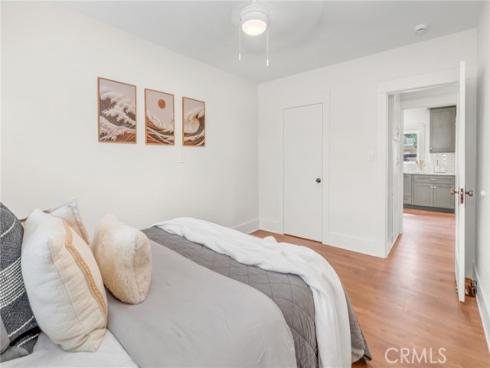 1058 E Almond , Orange, CA