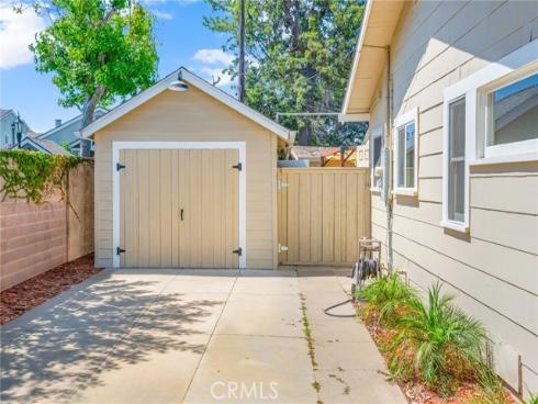 1058 E Almond , Orange, CA