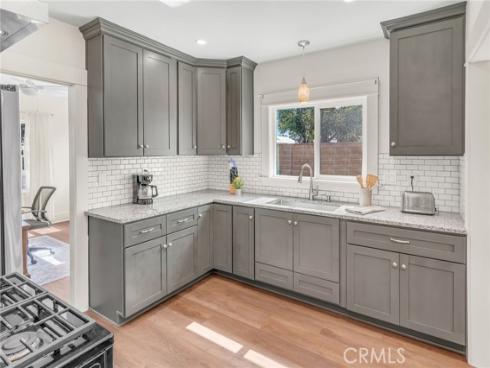 1058 E Almond , Orange, CA