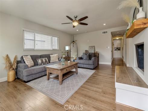 1133 E Sycamore , Orange, CA