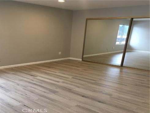 700 W La Veta G8 Avenue, Orange, CA