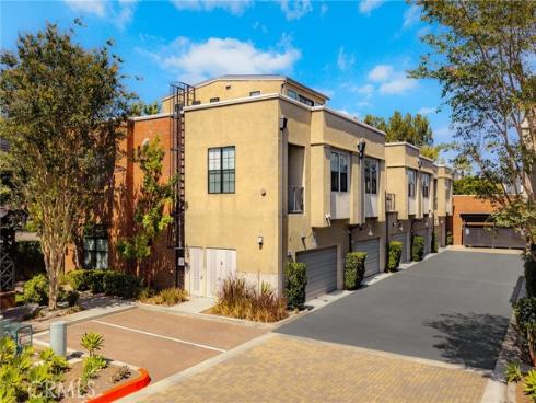 551 W Maple Ave  , Orange, CA