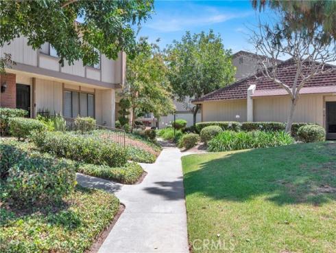 2993 N Cottonwood 13 , Orange, CA