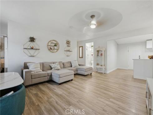 411 S Hewes St , Orange, CA