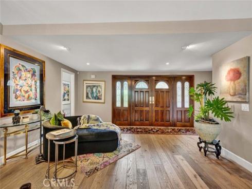 304 S Calle Baja , Orange, CA