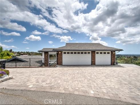 1658 N Hunters , Orange, CA